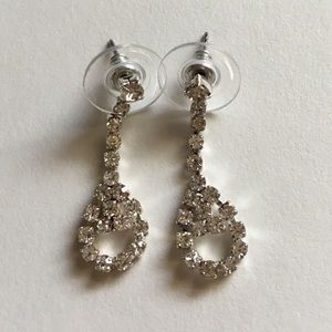 Cubic Zirconia Dangly Earrings (Teardrop shaped)